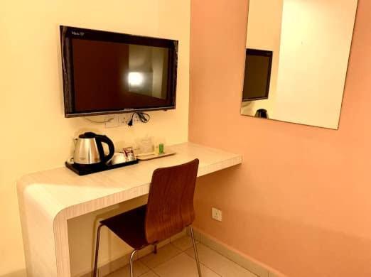 Kluang Riverview Hotel エクステリア 写真