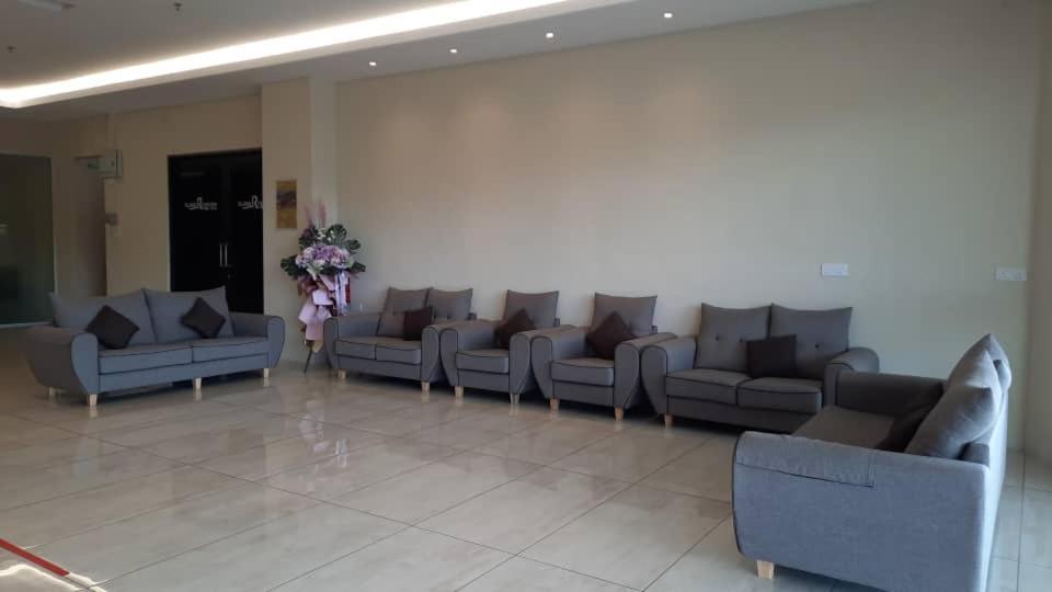 Kluang Riverview Hotel エクステリア 写真